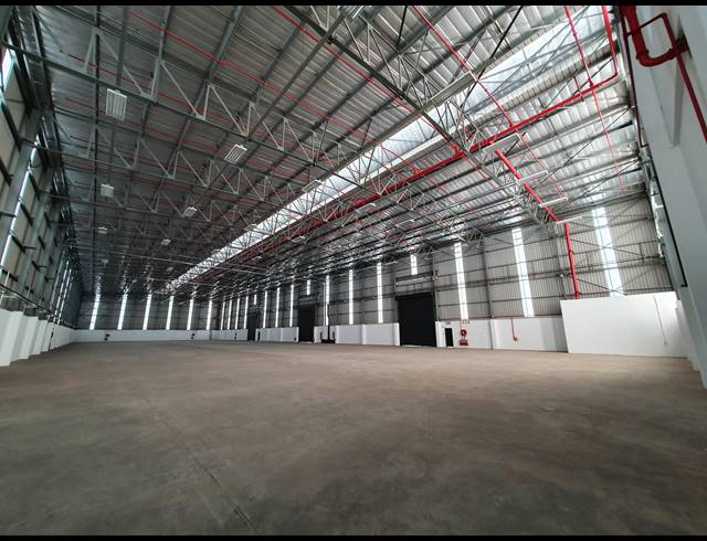 3,300M² WAREHOUSE TO LET IN ISANDO